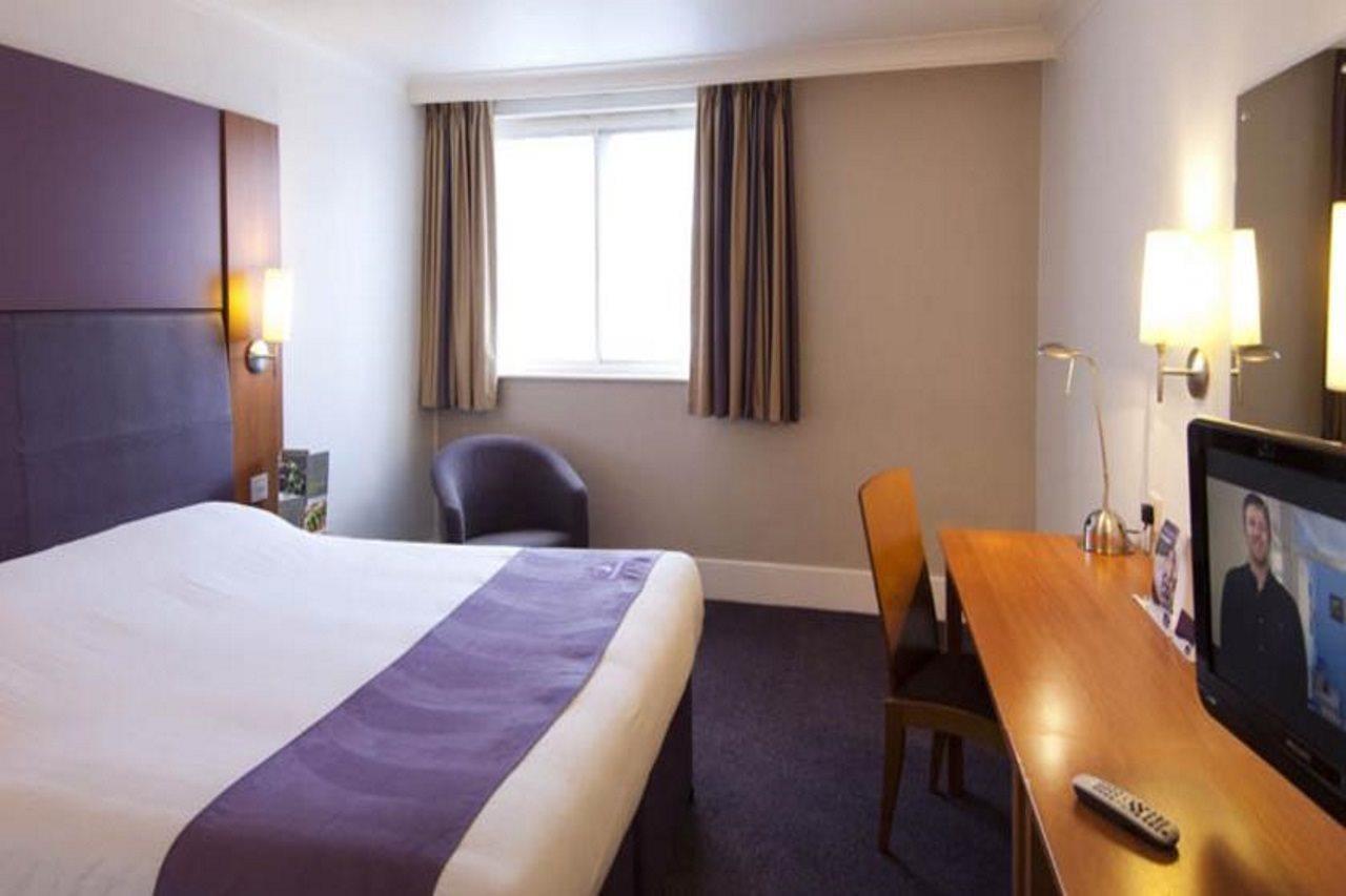 Premier Inn Blackpool East Exterior photo