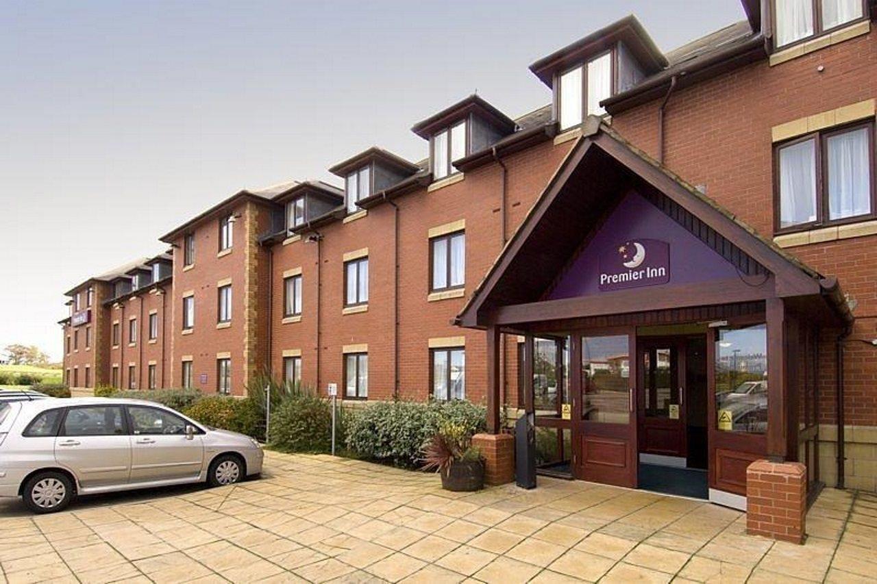 Premier Inn Blackpool East Exterior photo